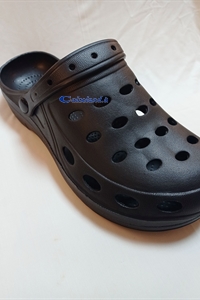 Ciabatta per uomo modello crocs per giardino, casa e mare