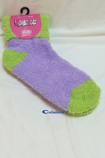 short and green cheiled sock